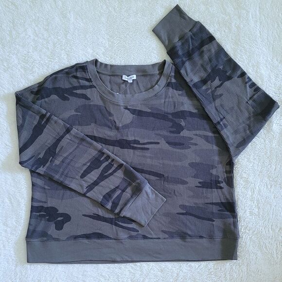 Splendid Tops - Splendid👍 Cropped Waffle🧇 Knit Camouflage🪖 Sweater - NWT